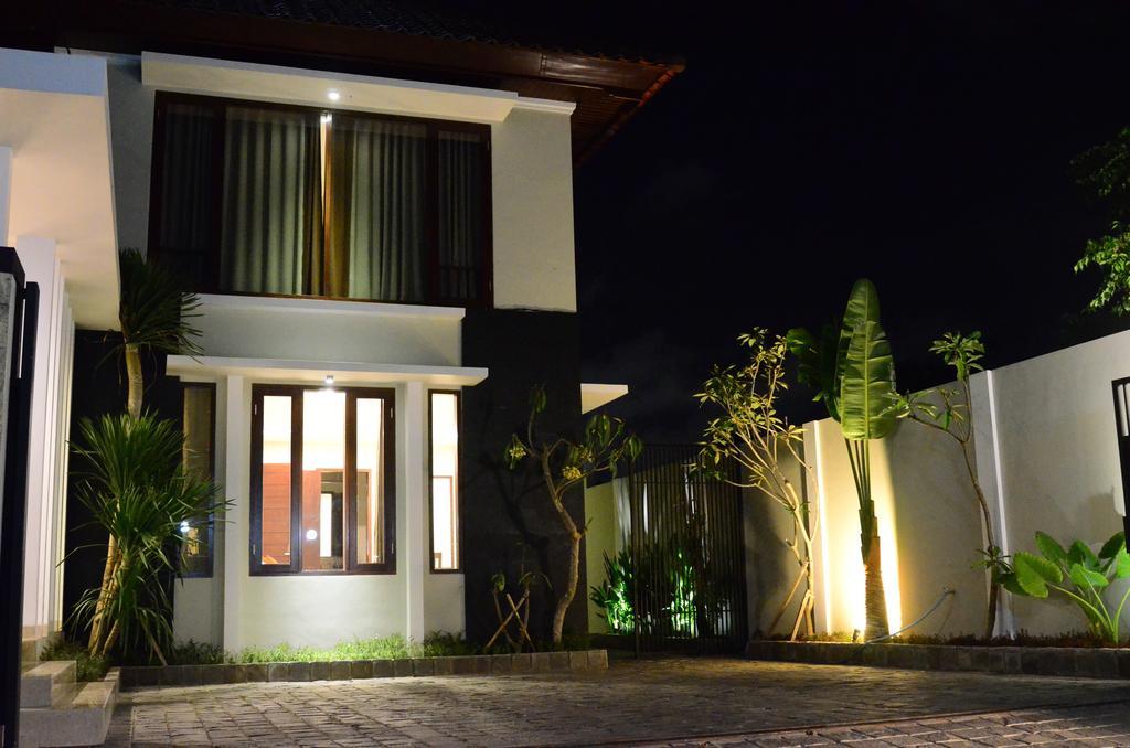 The Arnaya Villa Кута Стая снимка
